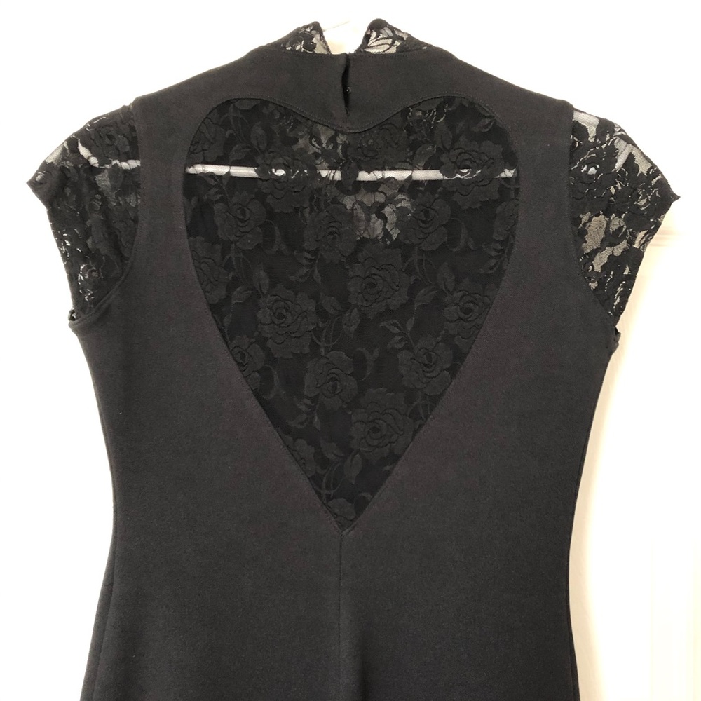 Lovely Black Dress with Lace details ❤️